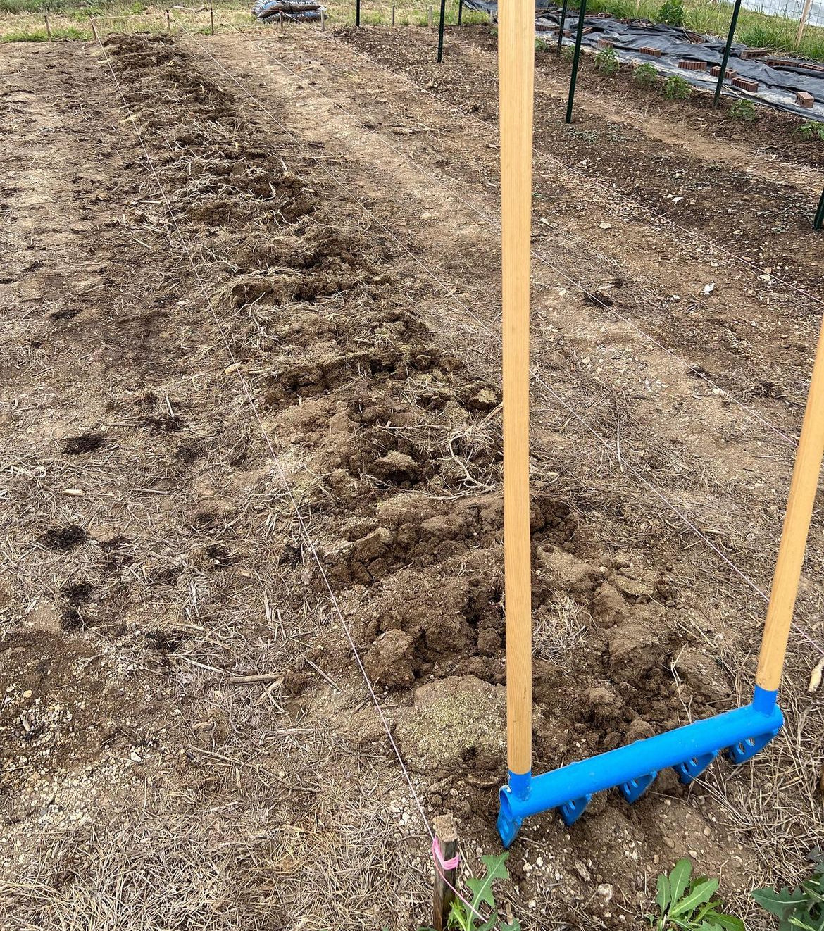 The Treadlite Broadfork is a superior strength lightweight hand tiller designed to promote soil health and prep your farm and garden beds for planting
